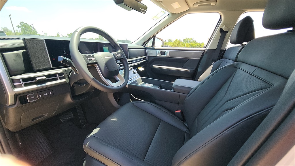 2026 Hyundai Santa Fe SEL photo 8