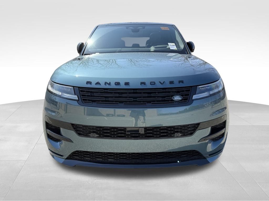 2025 Land Rover Range Rover Sport SE photo 2