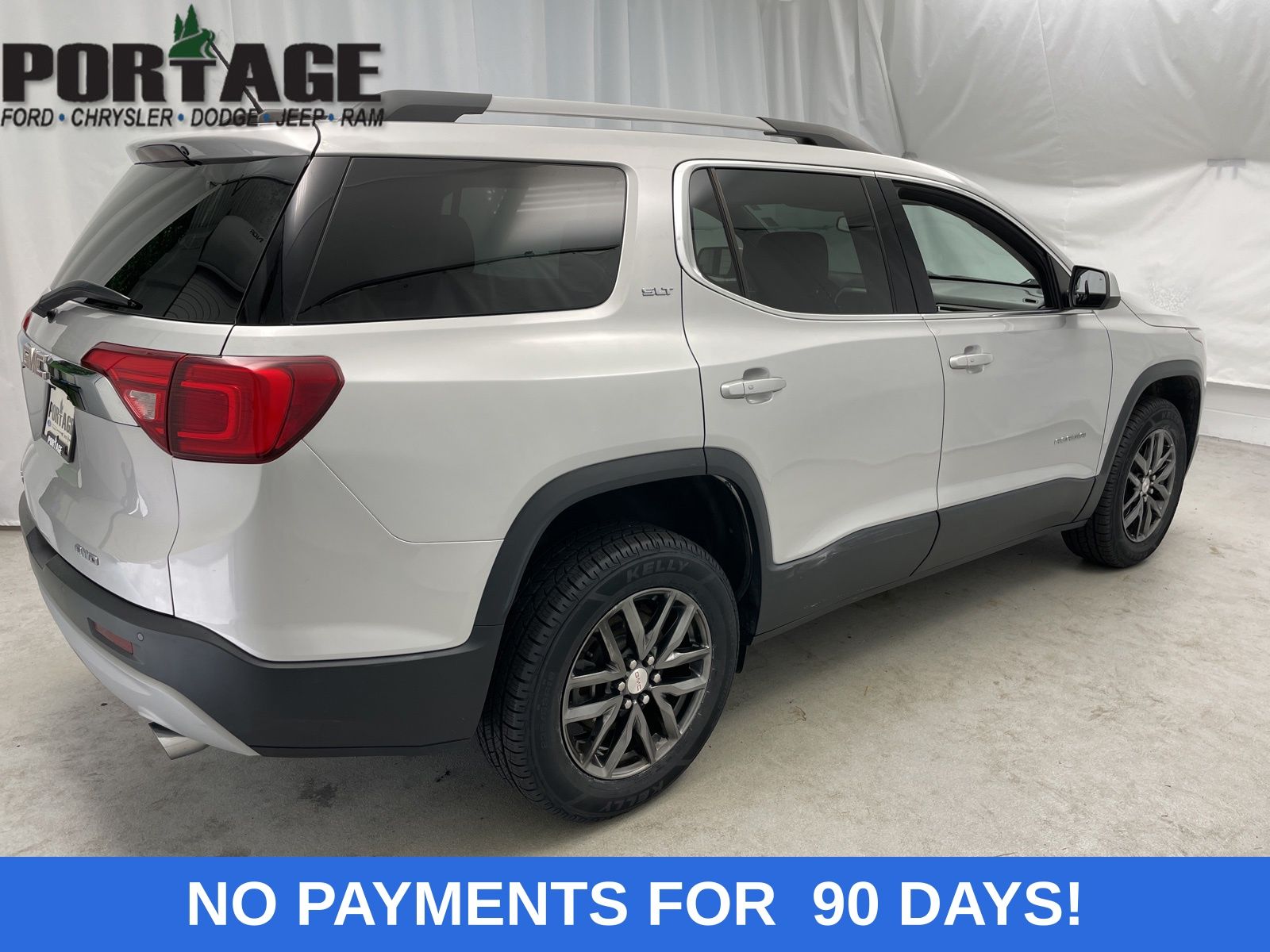 Used 2019 GMC Acadia SLT-1 with VIN 1GKKNULS8KZ283264 for sale in Portage, WI