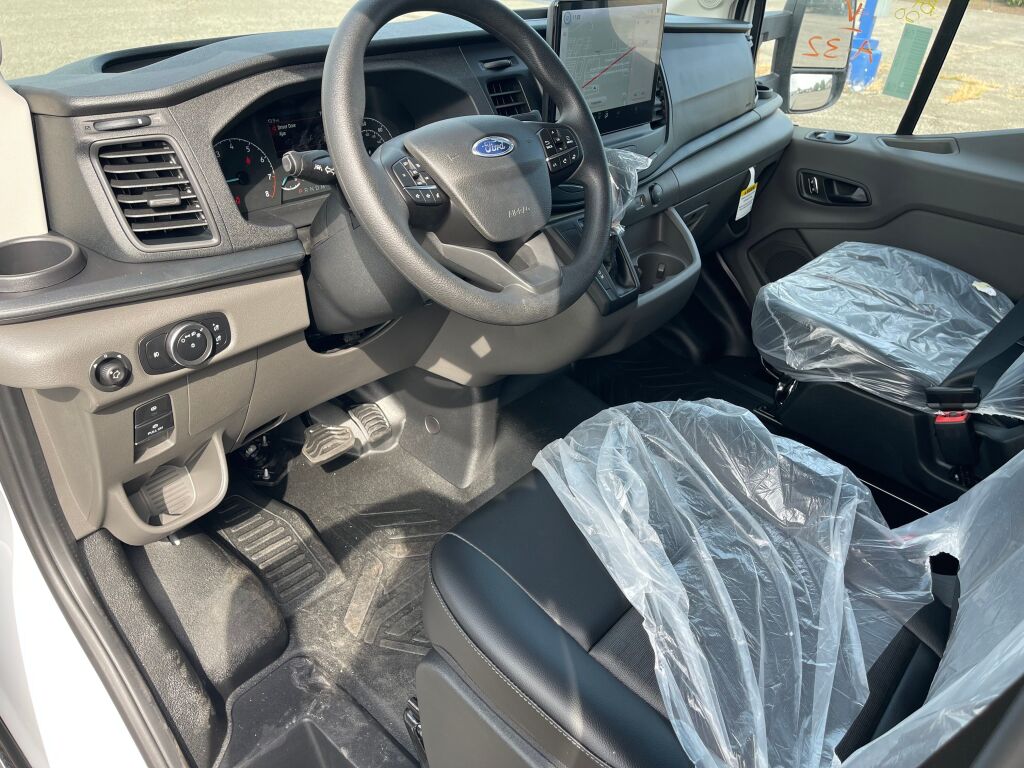 2025 Ford Transit Cargo Van photo 3
