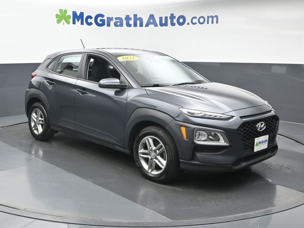 Used 2021 Hyundai Kona SE with VIN KM8K1CAA5MU745075 for sale in Marion, IA