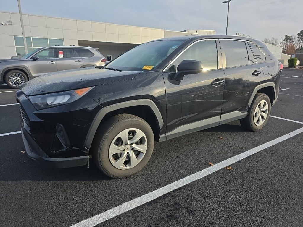 Used 2022 Toyota RAV4 LE with VIN 2T3H1RFV0NC190121 for sale in Northfield, Minnesota