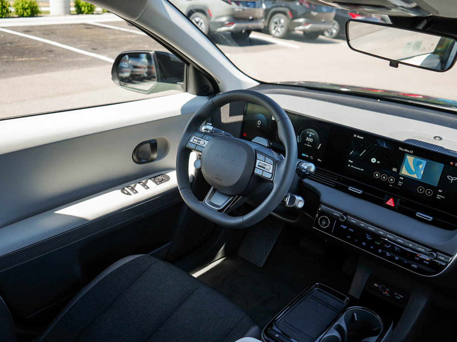 2025 Hyundai Ioniq 5 SE photo 11