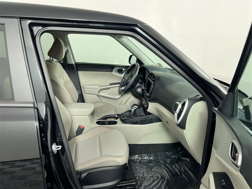 2025 Kia Soul LX photo 28