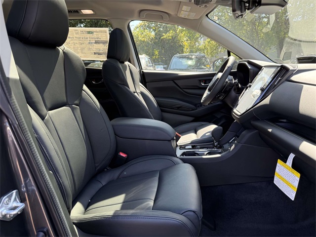 2025 Subaru Ascent Onyx Edition Touring photo 14