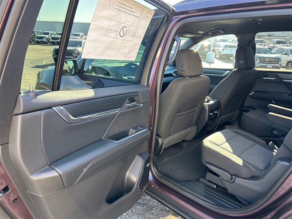 2026 GMC ACADIA - Image 29