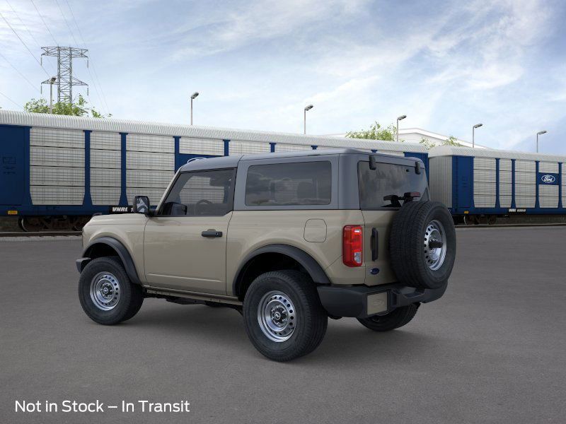 2025 Ford Bronco Base photo 4