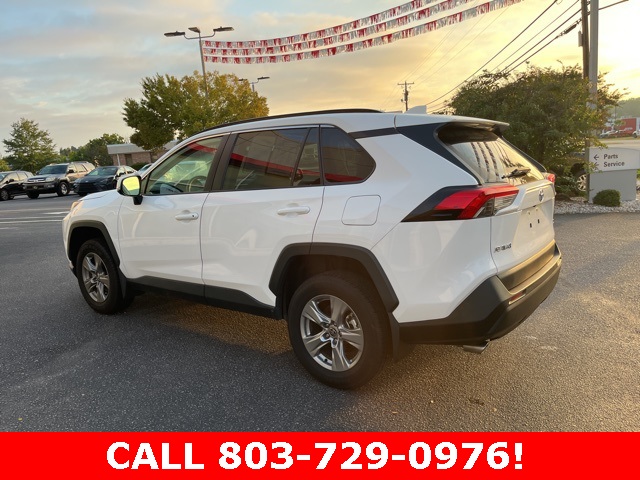 2024 Toyota RAV4 XLE photo 29