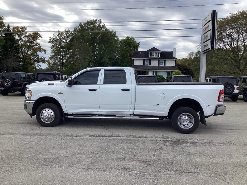 2024 Ram 3500 Tradesman photo 3