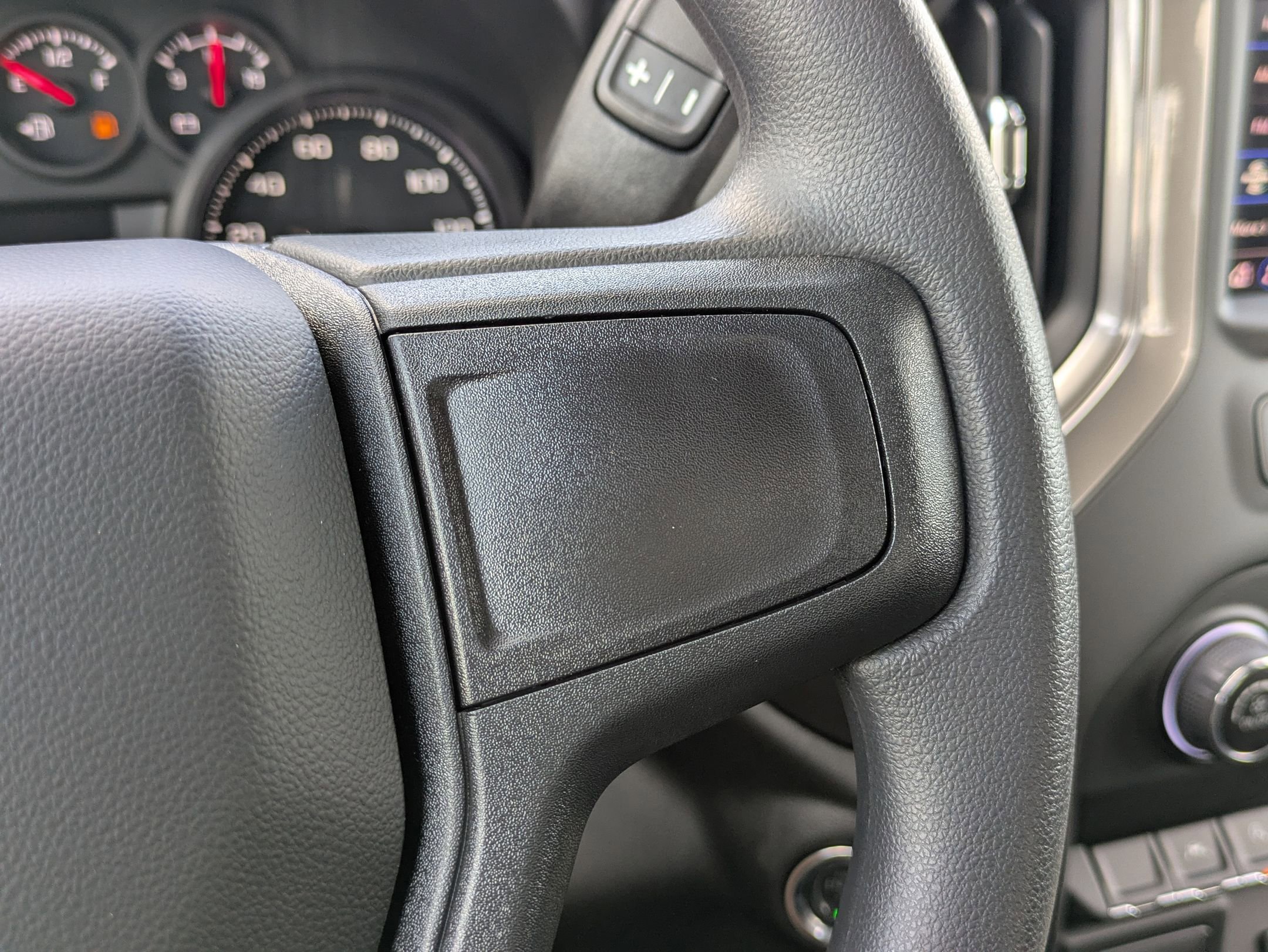 2026 Chevrolet Silverado Custom photo 23