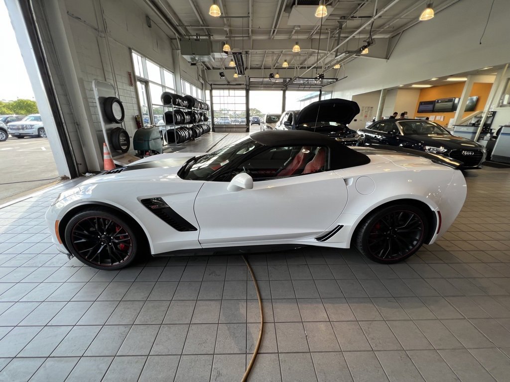 2017 Chevrolet Corvette Z06 2LZ Convertible photo 4