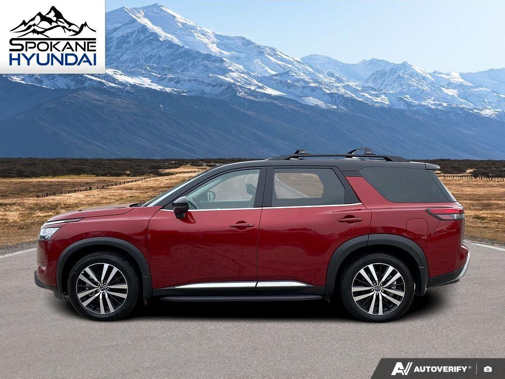 2023 Nissan Pathfinder Platinum photo 2