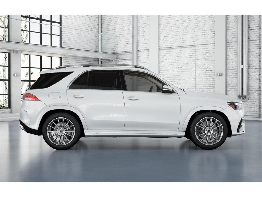 2026 Mercedes Benz GLE 580 4MATIC photo 2
