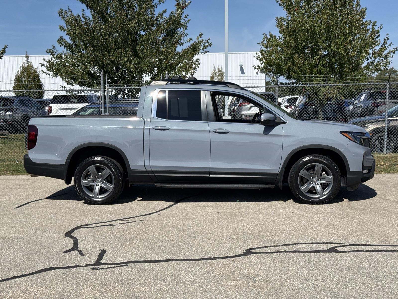 2023 Honda Ridgeline RTL photo 3