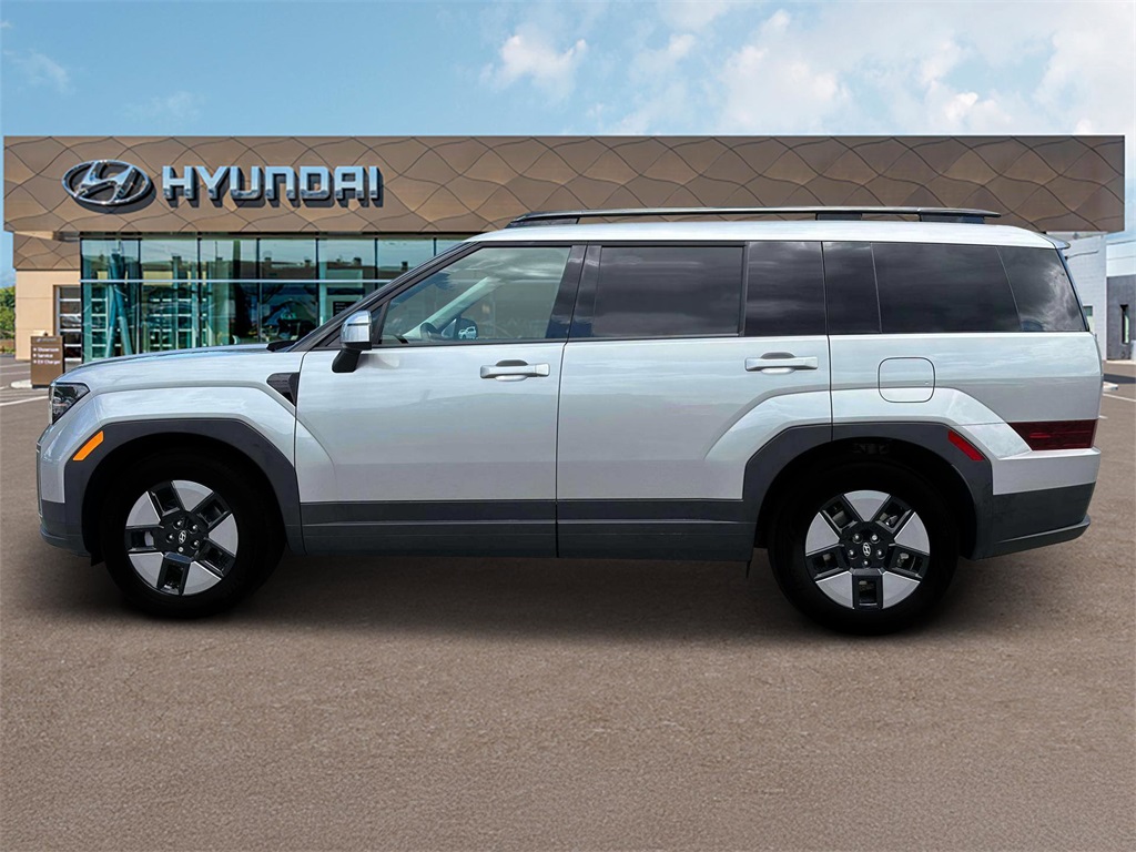 2025 Hyundai Santa Fe SEL photo 2