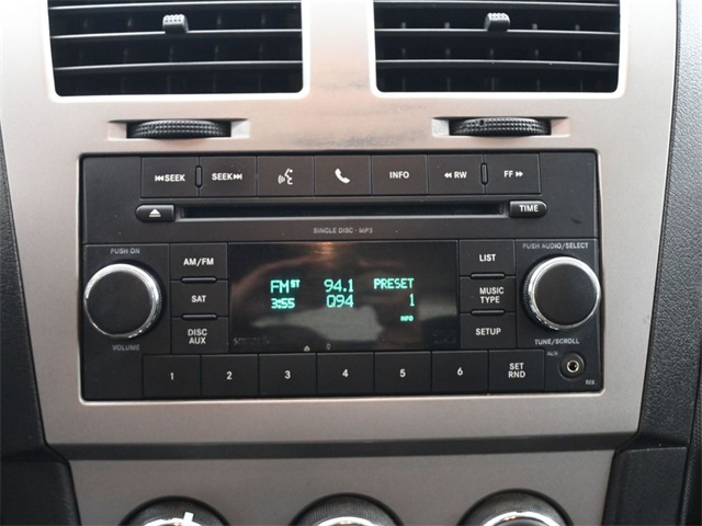 2010 Dodge Avenger SXT photo 6