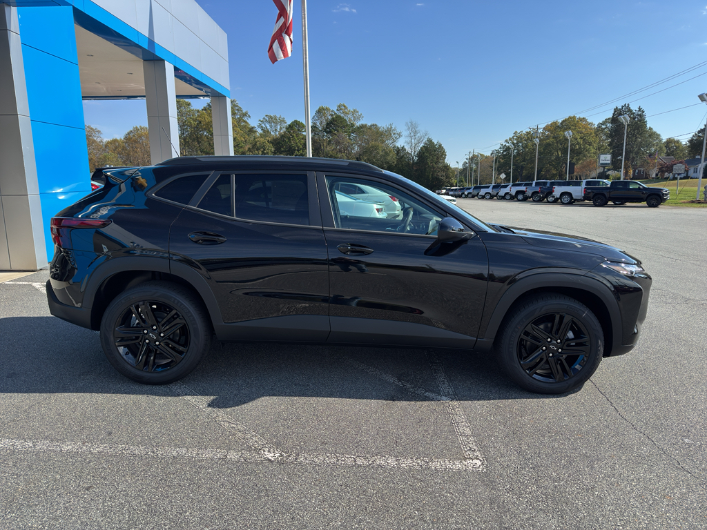 2026 Chevrolet Trax ACTIV photo 3