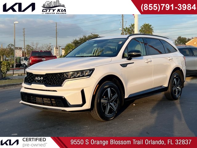 2022 Kia Sorento S's photo