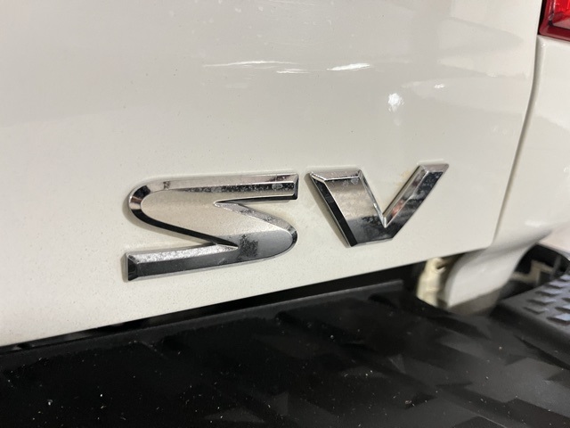 2018 Nissan Titan SV photo 19