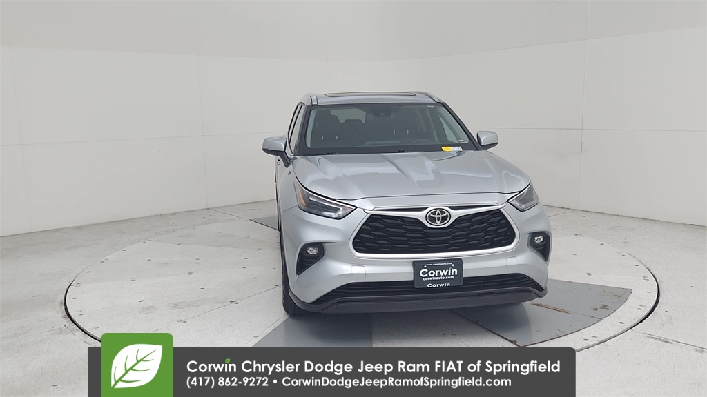2022 Toyota Highlander XLE photo 4