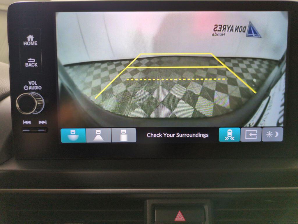 2025 Honda Pilot Touring photo 17