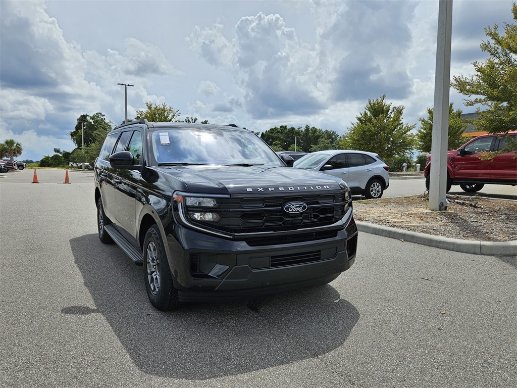 2025 Ford Expedition MAX EL photo 2