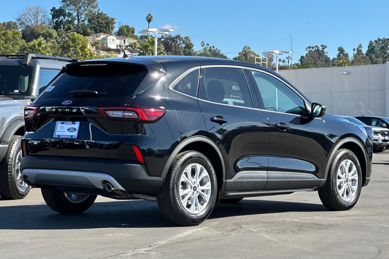 2025 Ford Escape Active photo 2