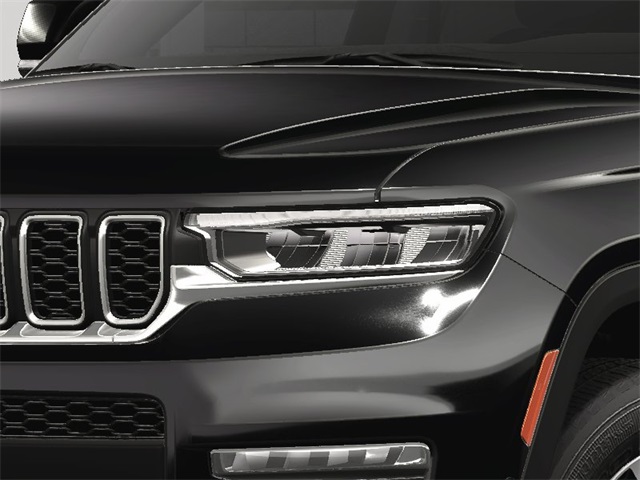 2025 Jeep Grand Cherokee Limited photo 13