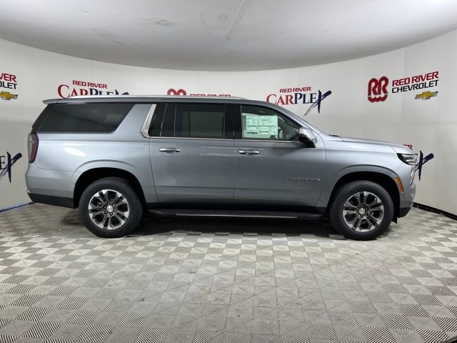 2026 Chevrolet Suburban LT photo 7