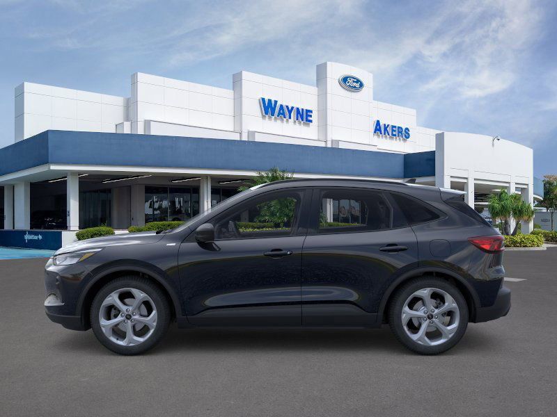 2025 Ford Escape ST-Line photo 4