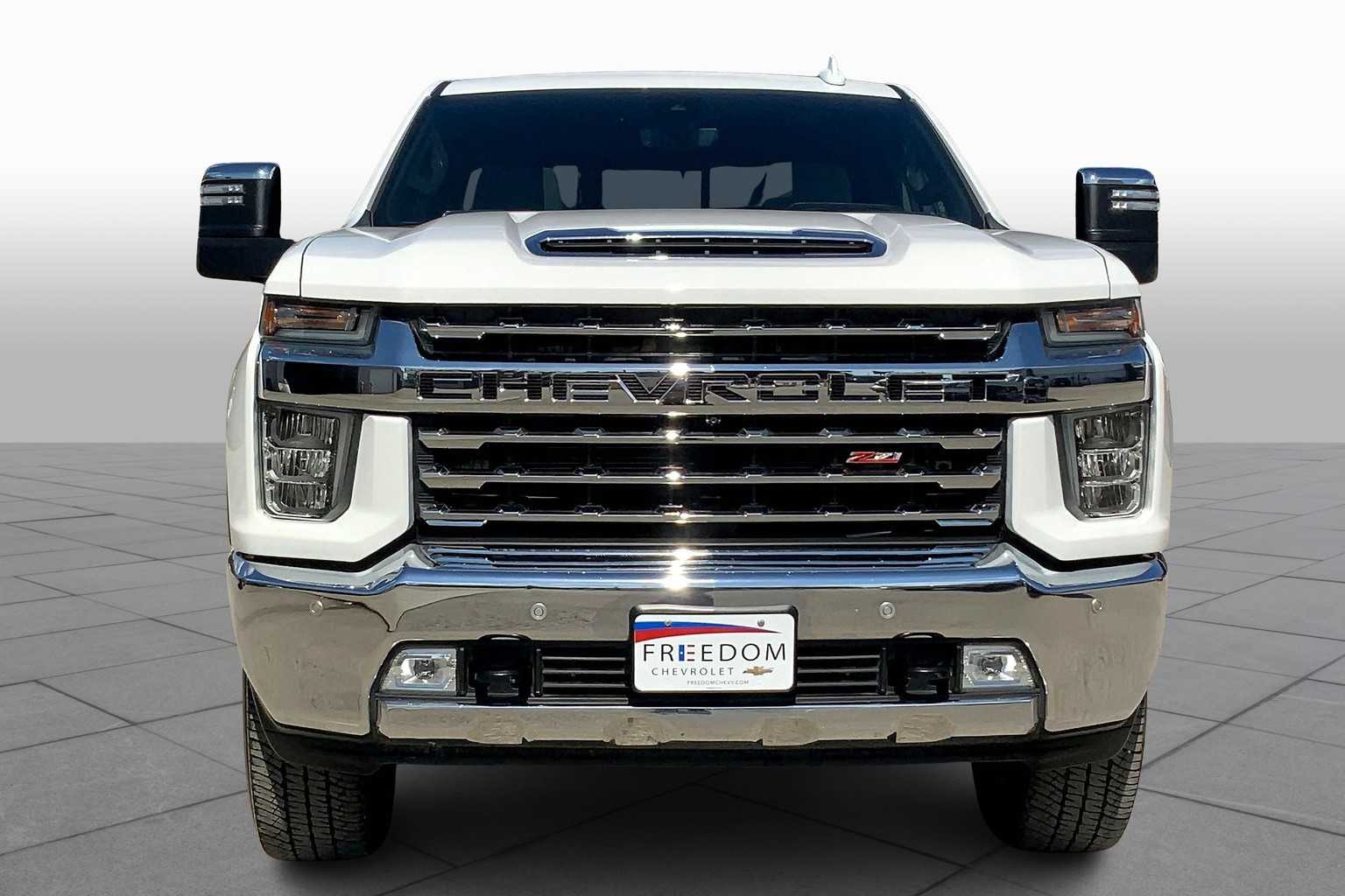 2022 Chevrolet Silverado 2500HD LTZ photo 3