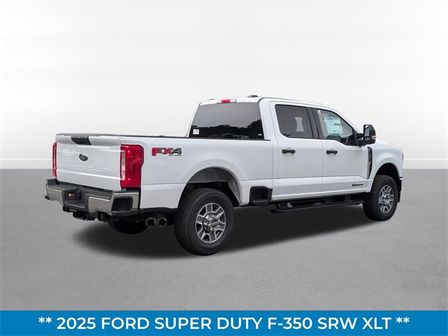 2025 Ford F-350 XLT photo 3