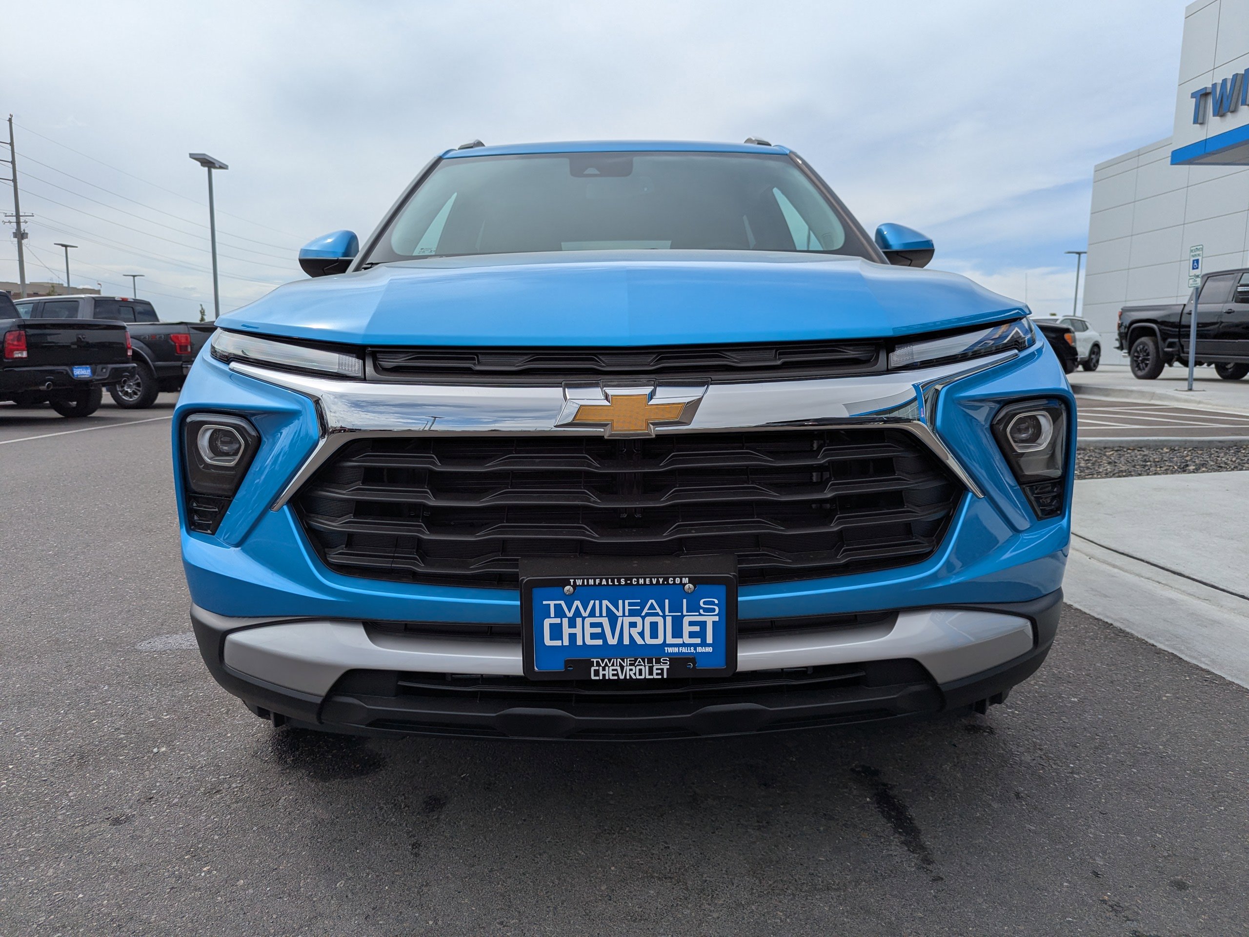 2026 Chevrolet Trailblazer LT photo 2