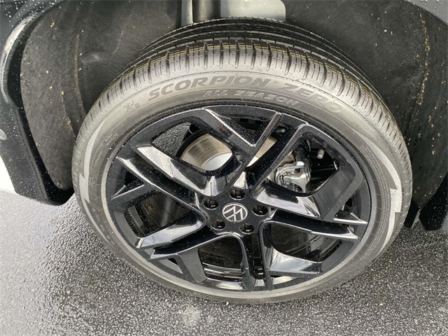 2025 Volkswagen Tiguan SE R-Line Black photo 7