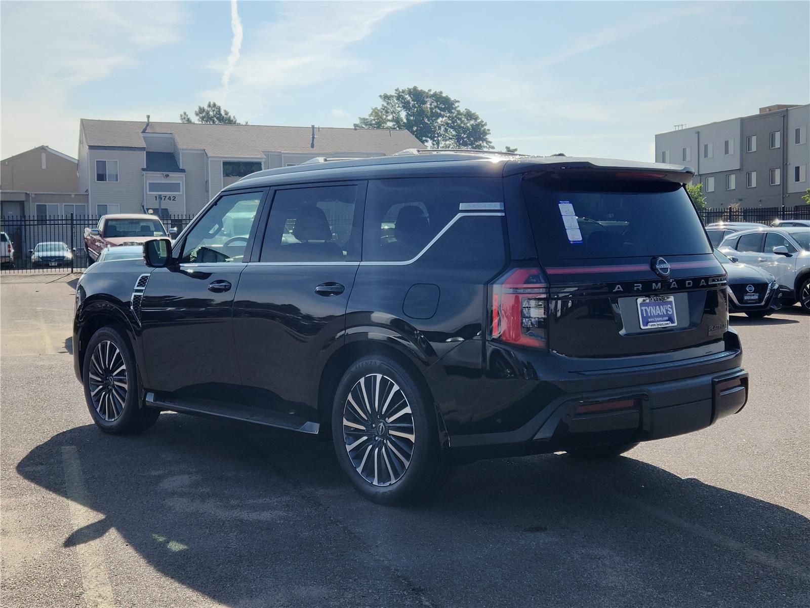 2025 Nissan Armada Platinum Reserve photo 4