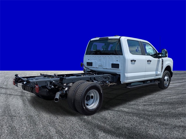 2026 Ford F-350 photo 4
