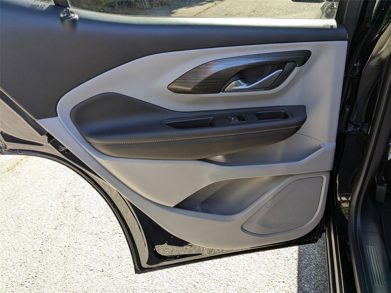 2022 Gmc Terrain SLE photo 28