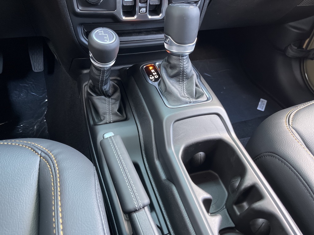 2025 Jeep Gladiator Sport photo 37
