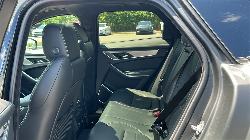 2026 Jaguar F-PACE P400 R-Dynamic S photo 24