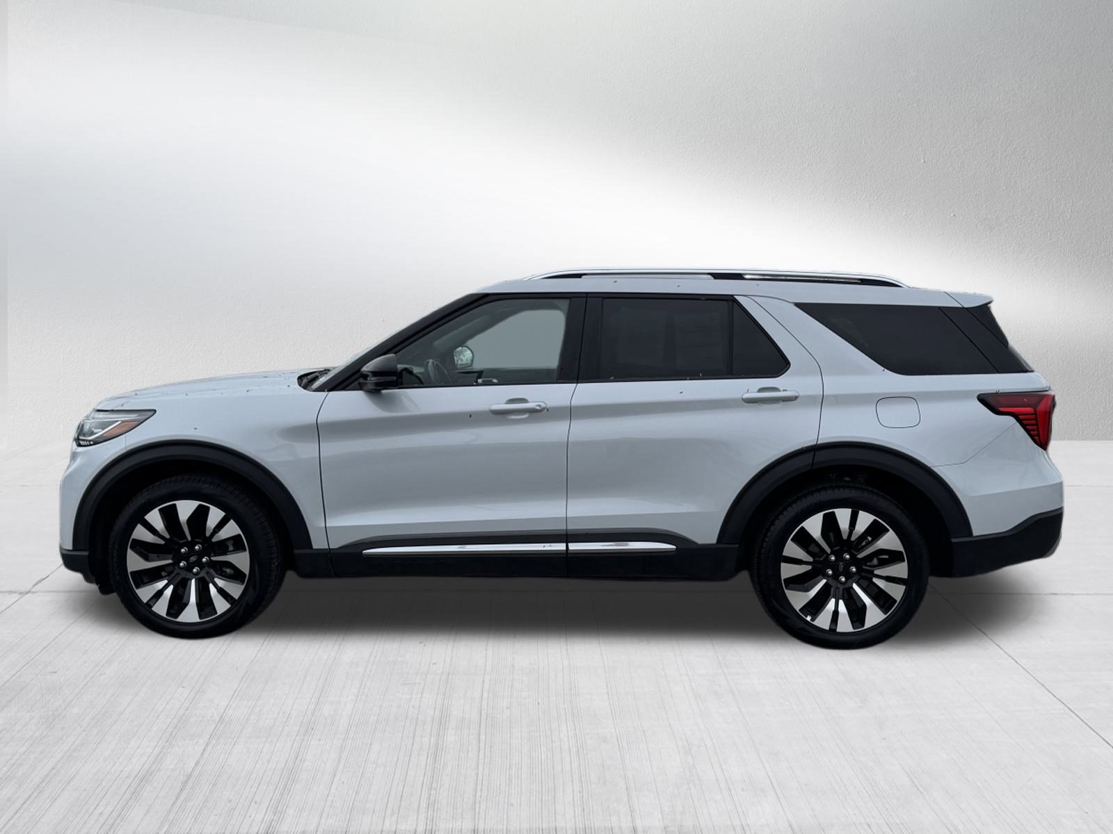 2025 Ford Explorer Platinum photo 4