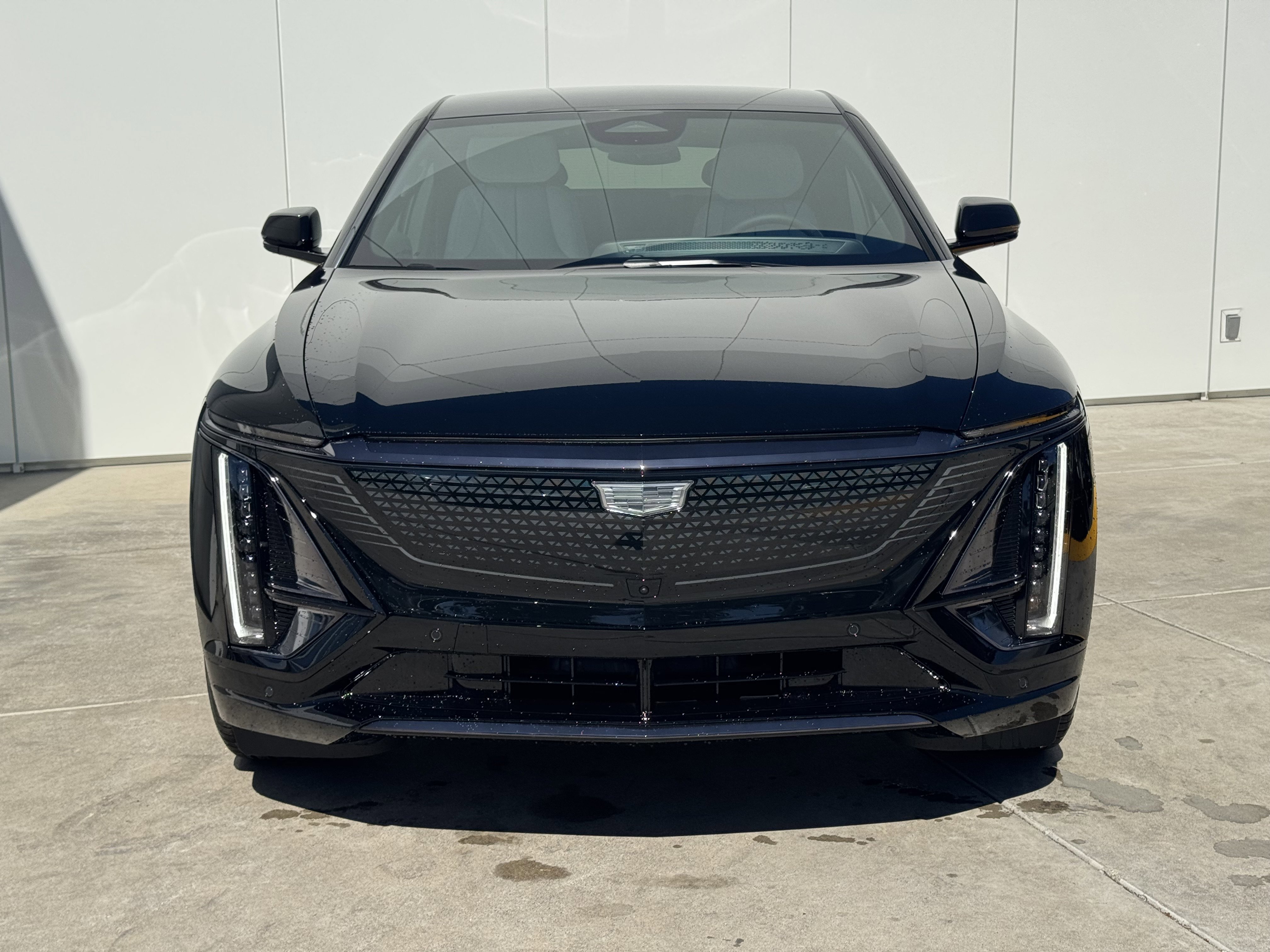 2025 Cadillac Lyriq Sport photo 3