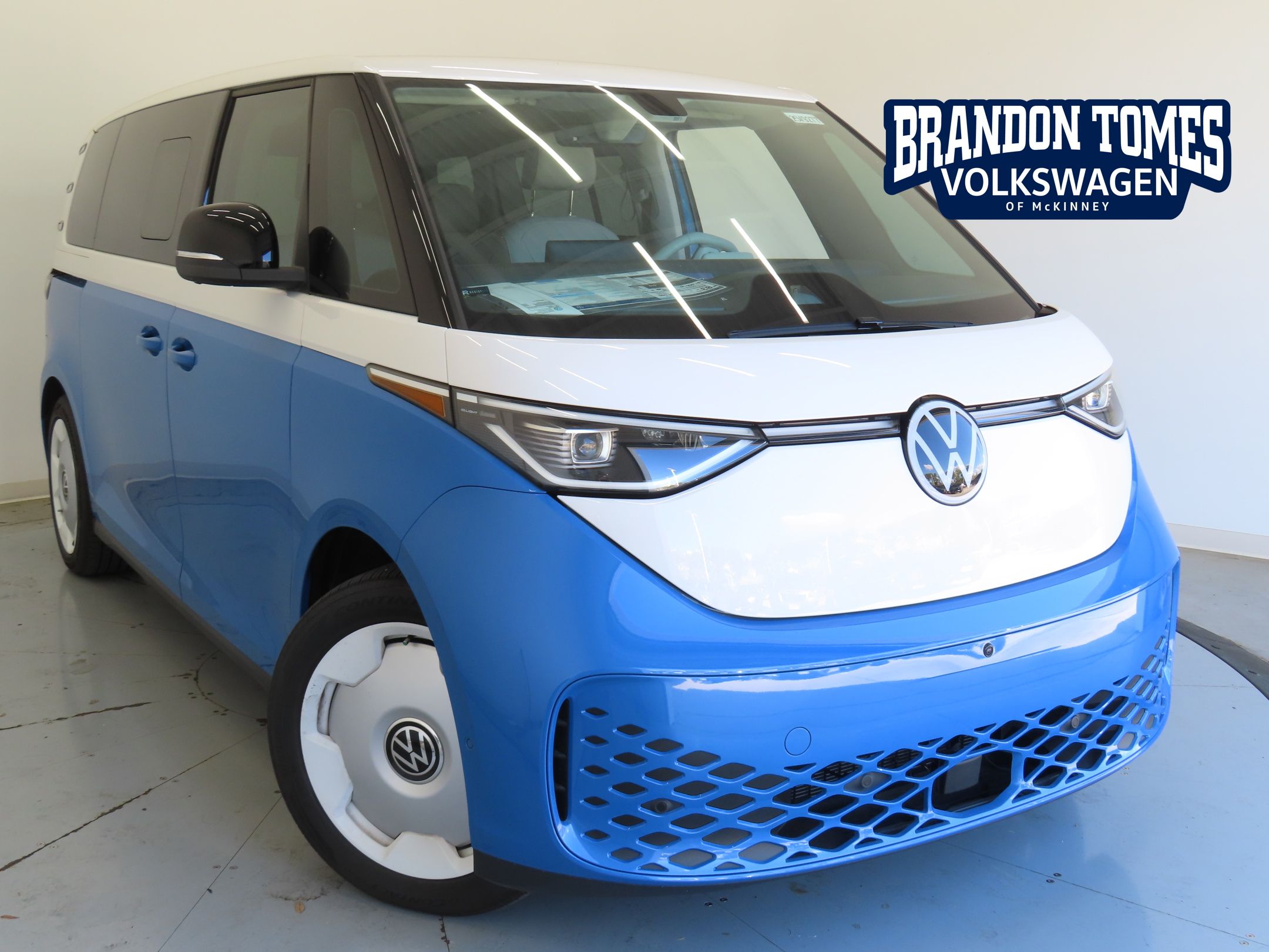 2025 Volkswagen ID. Buzz 1st Edition's photo