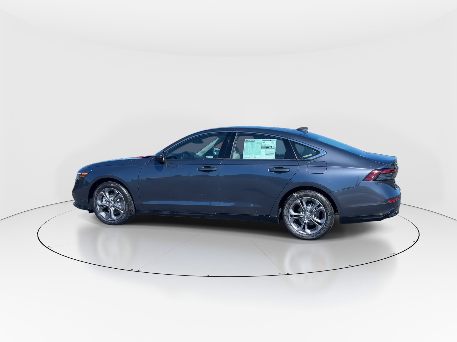 2025 Honda Accord Hybrid EX-L photo 5