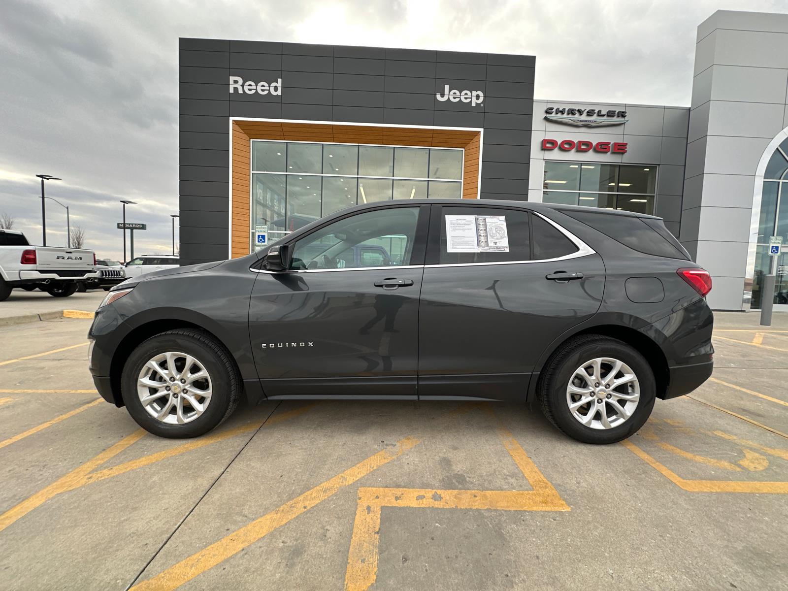 Used 2018 Chevrolet Equinox LT with VIN 2GNAXSEV8J6297874 for sale in Kansas City