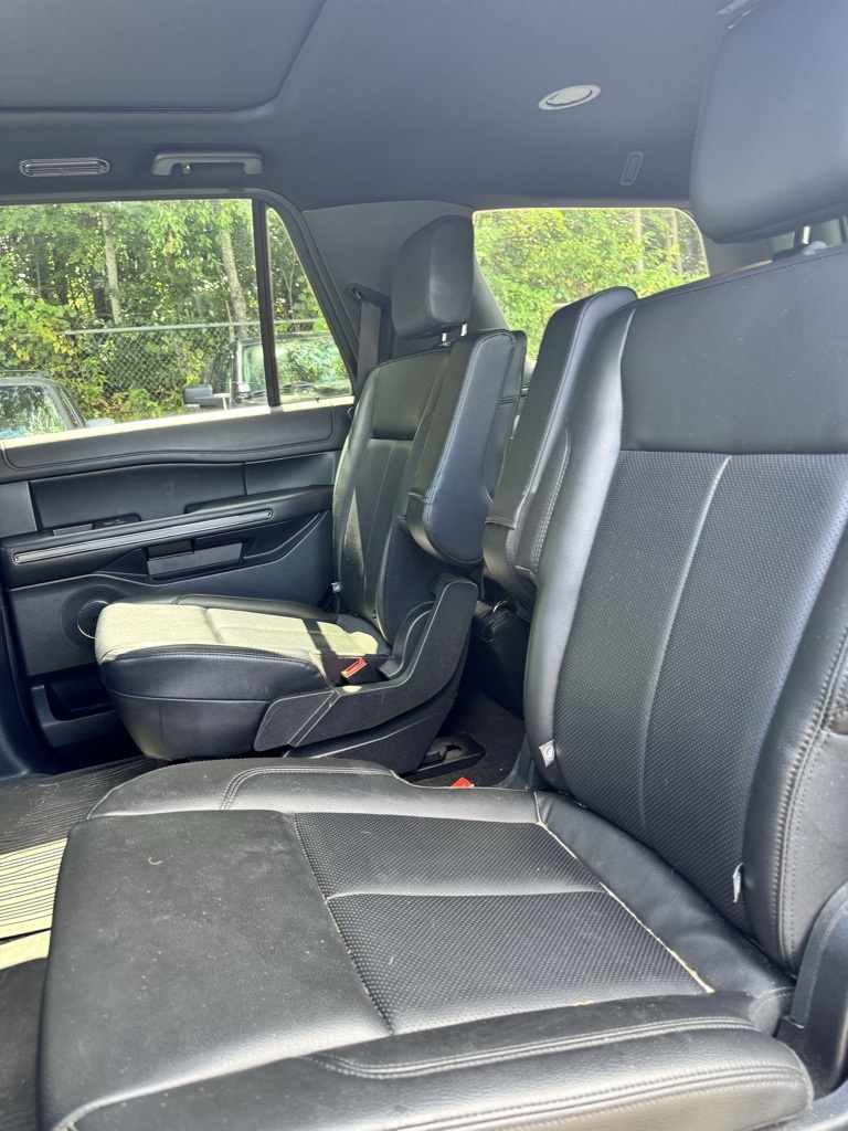 2021 Ford Expedition XLT photo 4