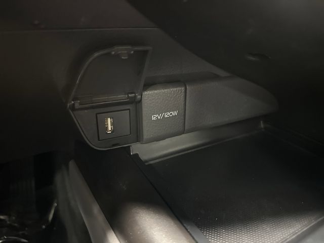 2023 Toyota Camry SE photo 21