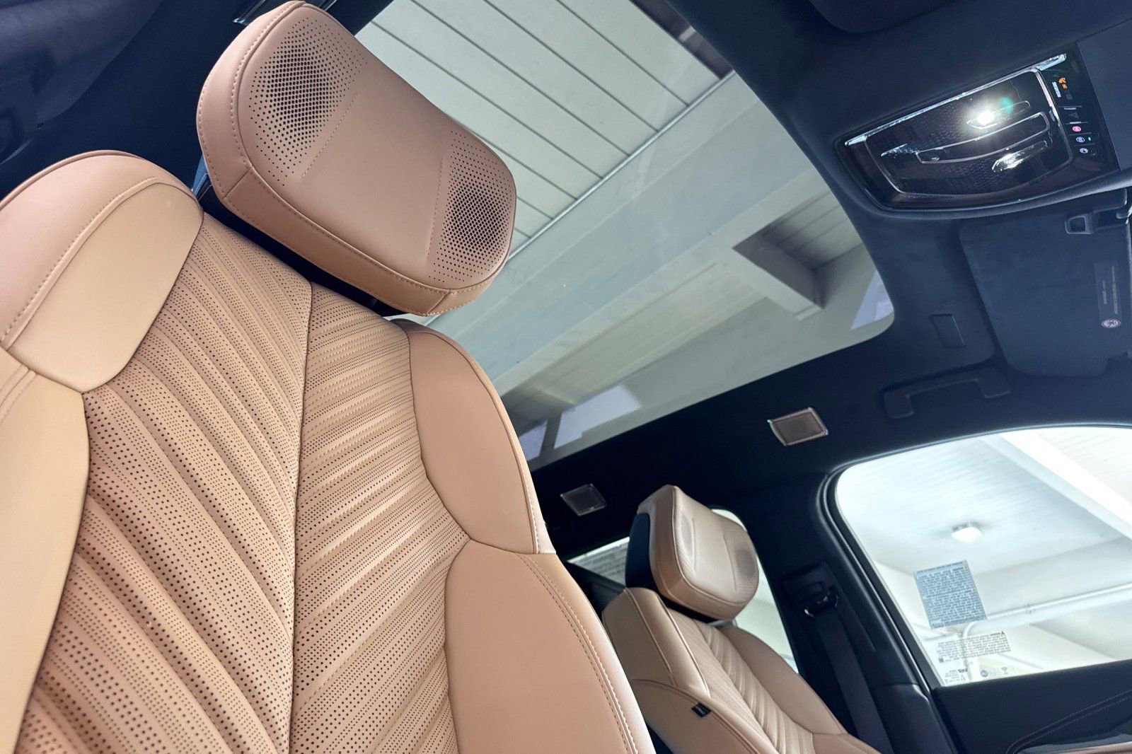 2025 Cadillac Escalade IQ Sport photo 16