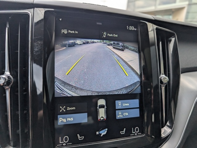 2019 Volvo XC60 T5 Momentum photo 13