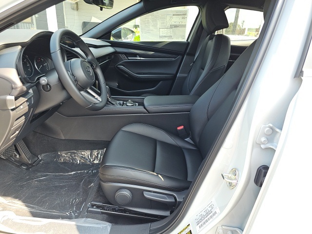 2025 Mazda Mazda3 Hatchback 2.5 Select Sport photo 9
