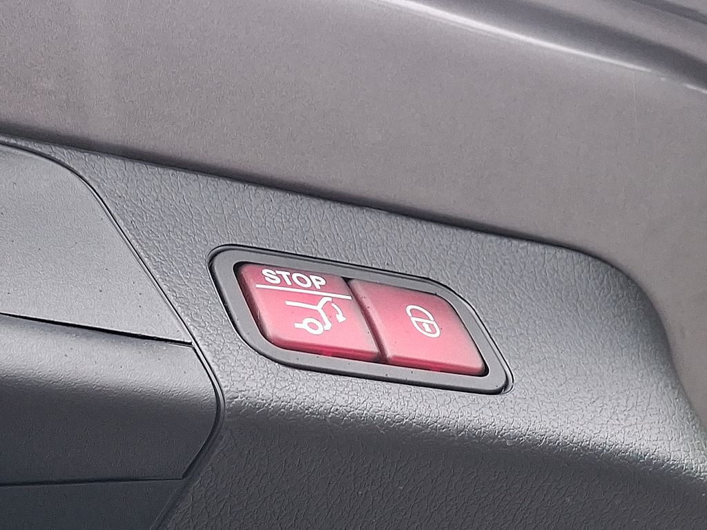 2021 Mercedes Benz GLB 250 4MATIC photo 28